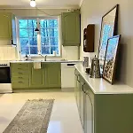 Historic With Large Garden * Stord