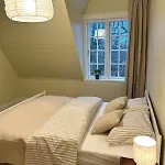 Historic With Large Garden Villa Stord