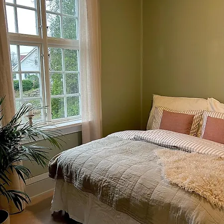 Historic With Large Garden Villaer